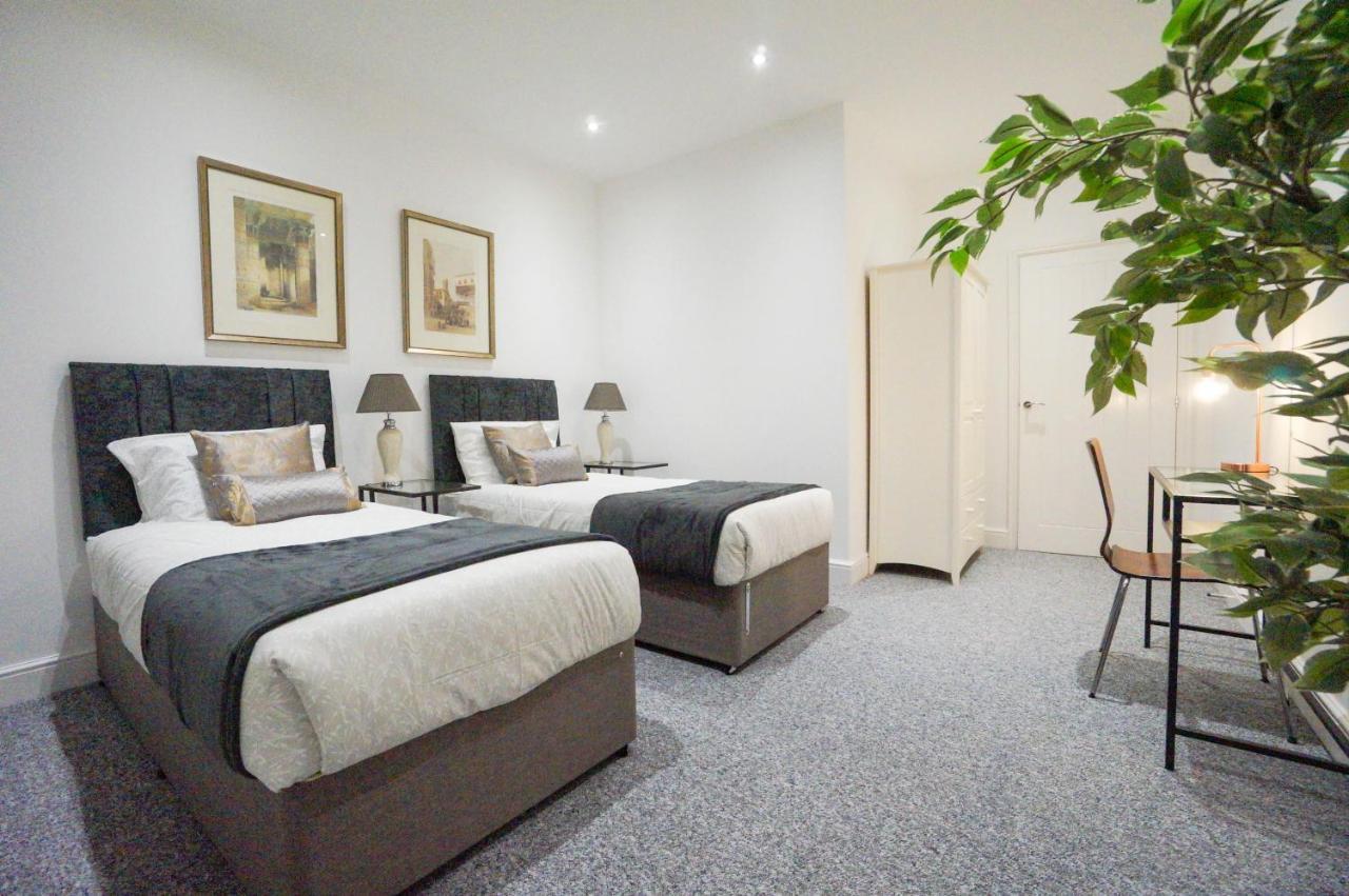 Premium Apartments Thatcham Broadway Экстерьер фото